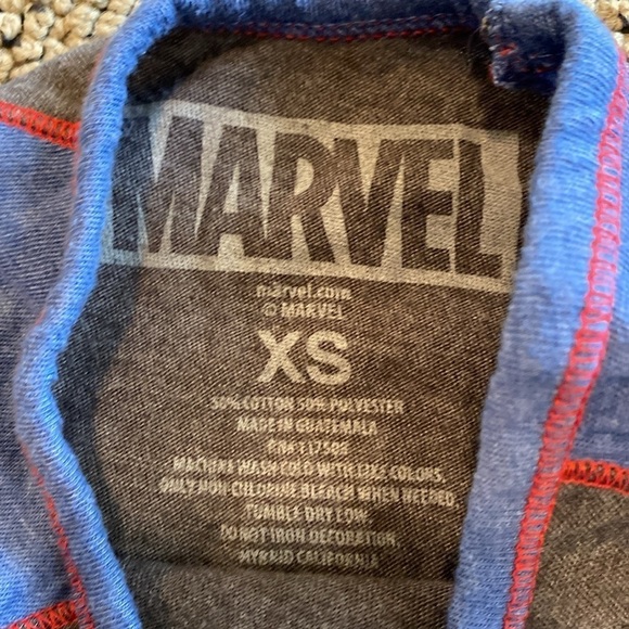 Marvel 3/4 Length Shirt Size XS in EUC - Picture 4 of 4
